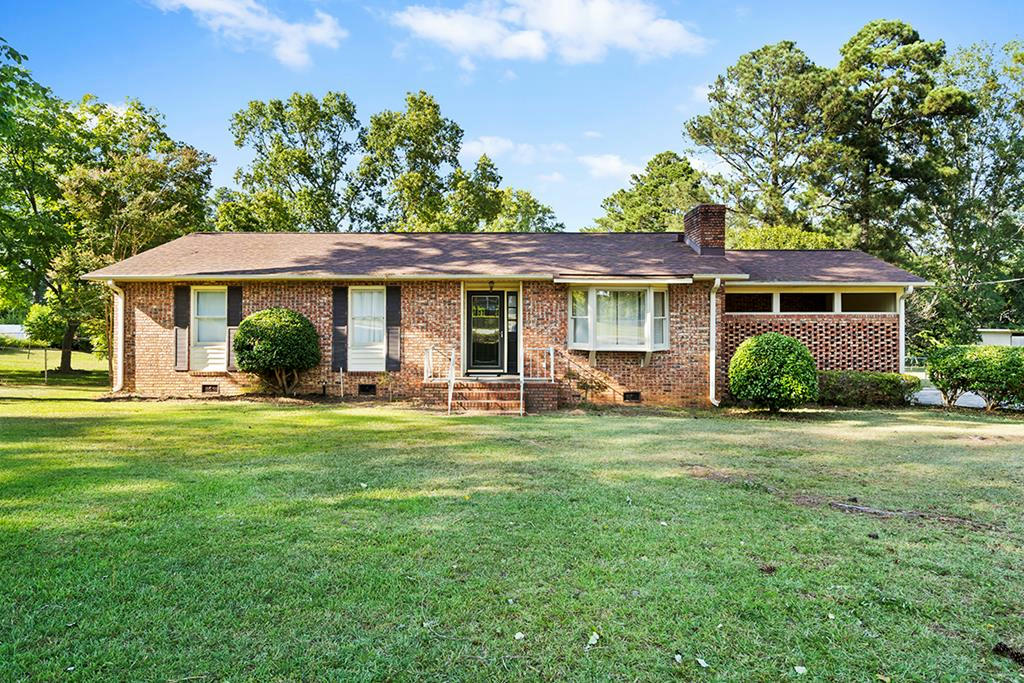 1112 OLD ABBEVILLE HWY, GREENWOOD, SC 29649, photo 1 of 17